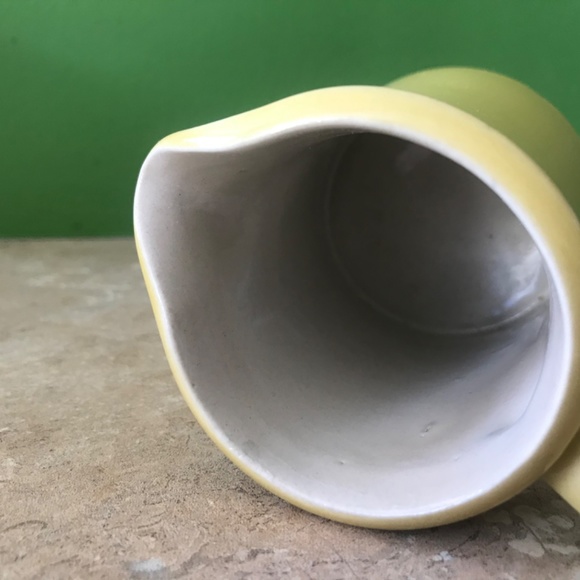 Yellow Creamer - Premiere - Colors of Spain - Picture 5 of 6